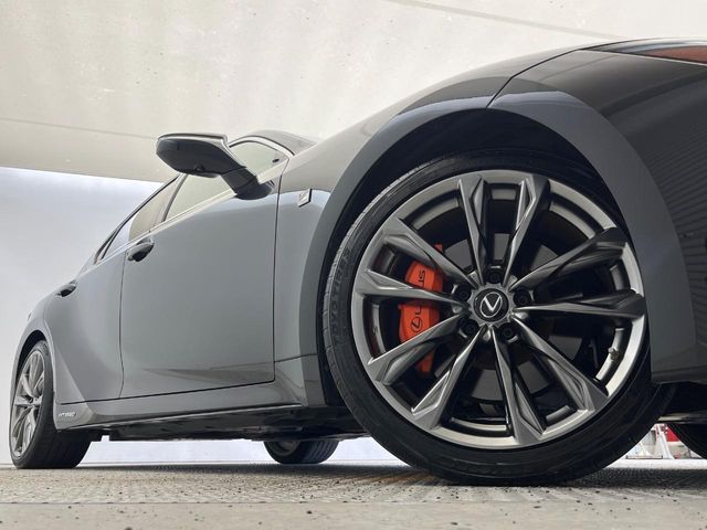 TOYOTA LEXUS IS300H 2022 Image 31