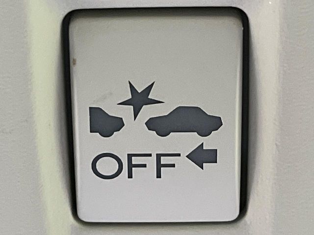 SUBARU XV HYBRID 2017 Image 31