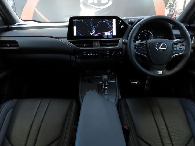 TOYOTA LEXUS UX300H 2025 Image 31