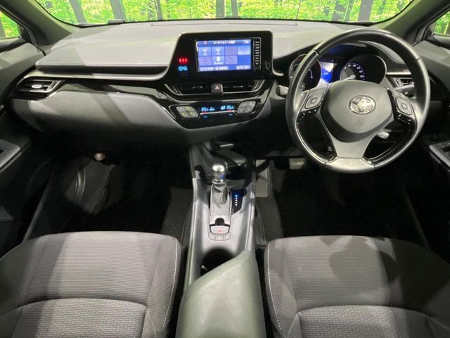 TOYOTA C-HR 2017 Image 31