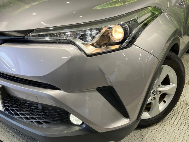 TOYOTA C-HR 2017 Image 31