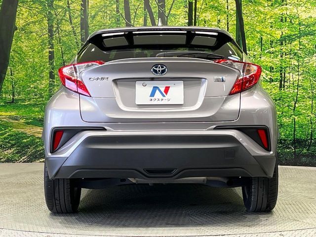 TOYOTA C-HR 2017 Image 31