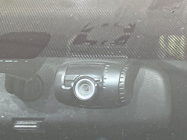 TOYOTA PRIUS ALPHA 2015 Image 31