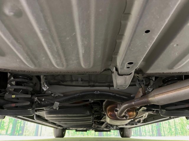 TOYOTA ESQUIRE HYBRID 2018 Image 31