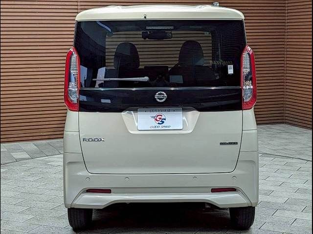 NISSAN ROOX 2023 Image 31