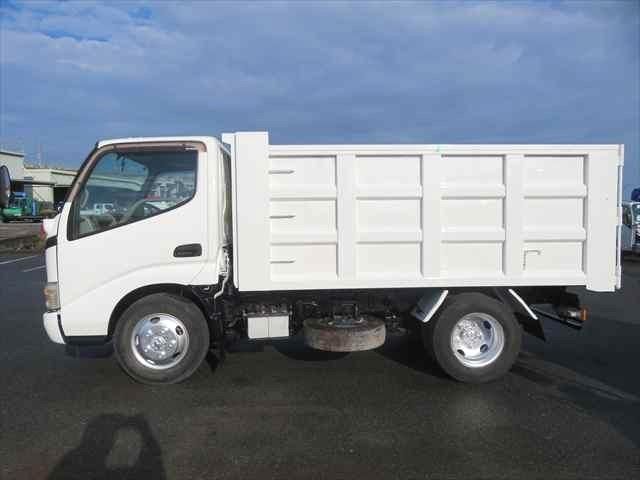 HINO DUTRO 2008 Image 31