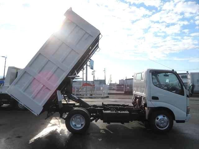 HINO DUTRO 2008 Image 31