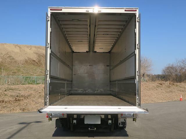 ISUZU GIGA 2020 Image 31