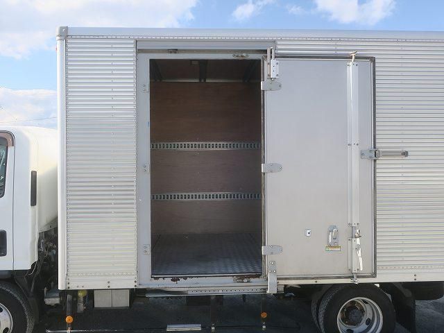 ISUZU ELF 2018 Image 31