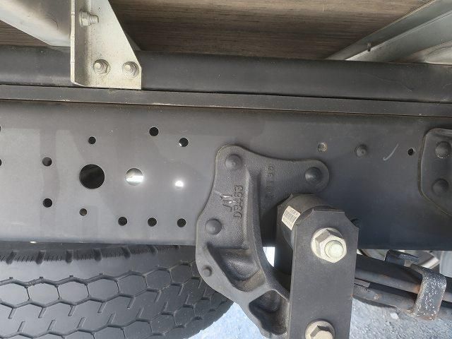 ISUZU ELF 2018 Image 31