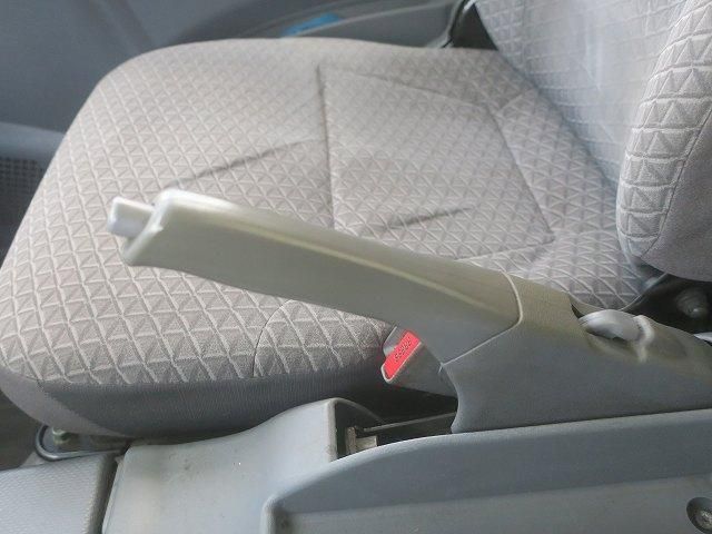 ISUZU ELF 2018 Image 31