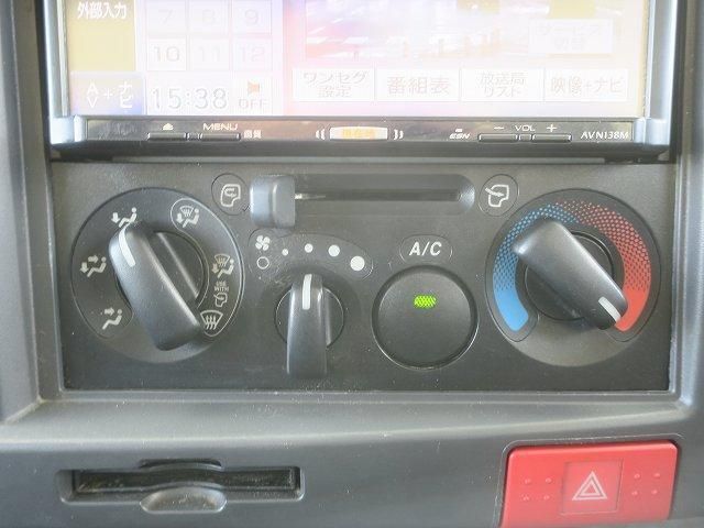 ISUZU ELF 2018 Image 31