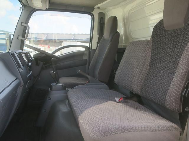 ISUZU ELF 2018 Image 31
