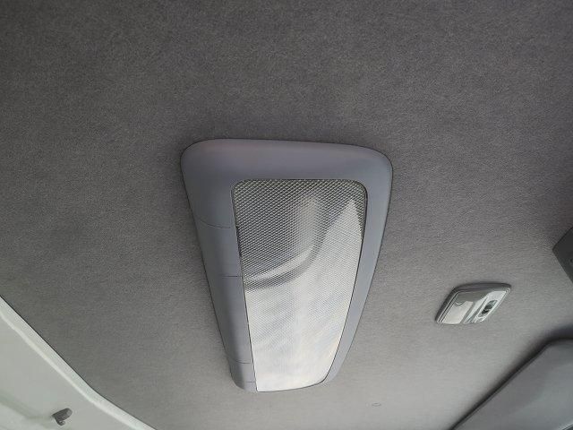 ISUZU ELF 2018 Image 31