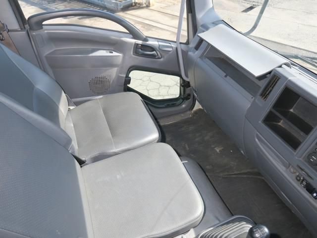 ISUZU FORWARD 2015 Image 31