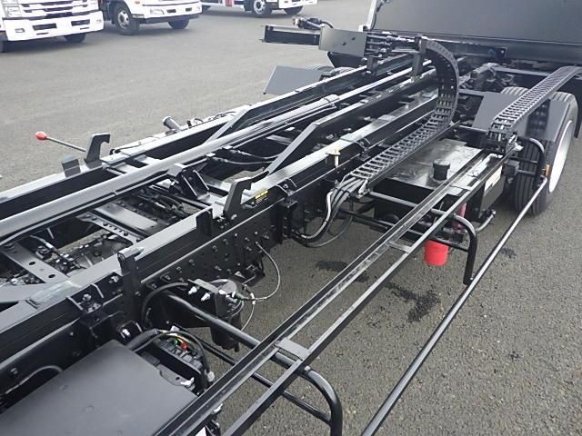 MITSUBISHI CANTER 2025 Image 31