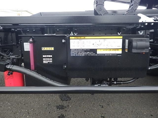 MITSUBISHI CANTER 2025 Image 31