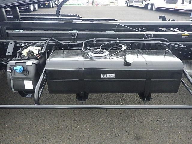 MITSUBISHI CANTER 2025 Image 31