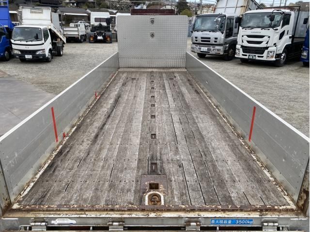 MITSUBISHI FUSOU FIGHTER 2011 Image 31