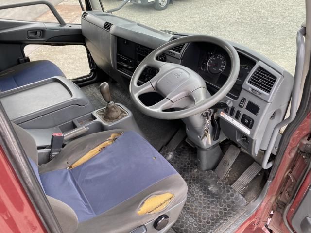 MITSUBISHI FUSOU FIGHTER 2011 Image 31