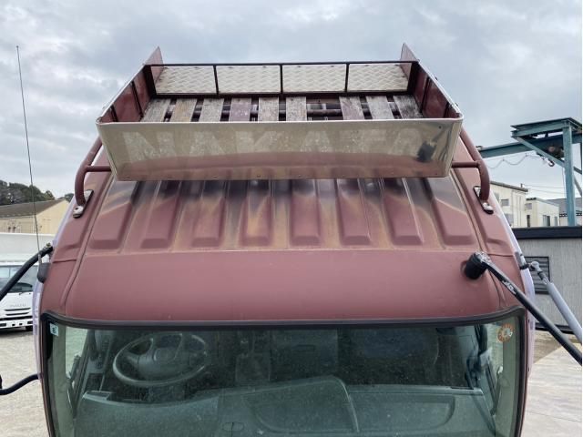 MITSUBISHI FUSOU FIGHTER 2011 Image 31