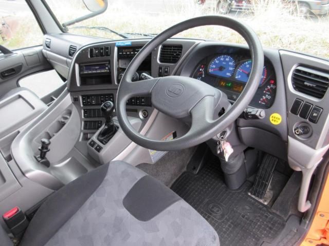 NISSAN DIESEL QUON 2013 Image 31