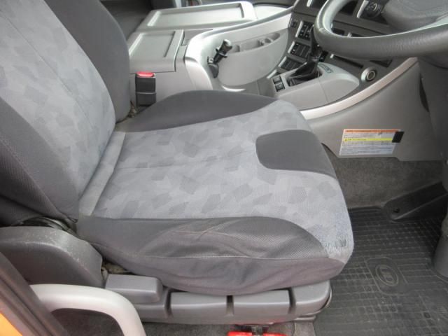 NISSAN DIESEL QUON 2013 Image 31