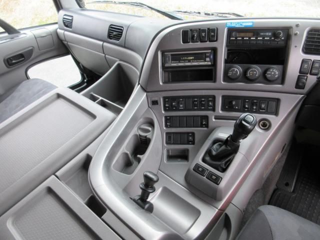 NISSAN DIESEL QUON 2013 Image 31