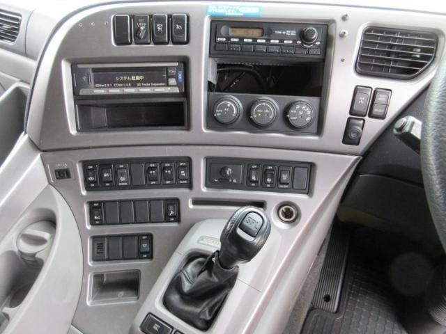 NISSAN DIESEL QUON 2013 Image 31