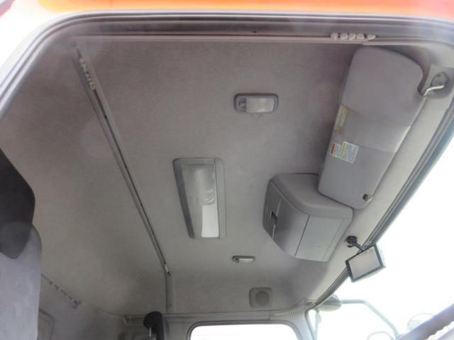 NISSAN DIESEL QUON 2013 Image 31