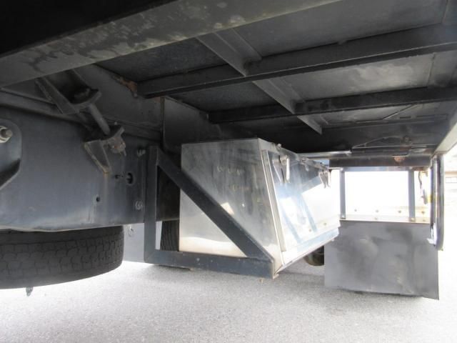 NISSAN DIESEL QUON 2013 Image 31