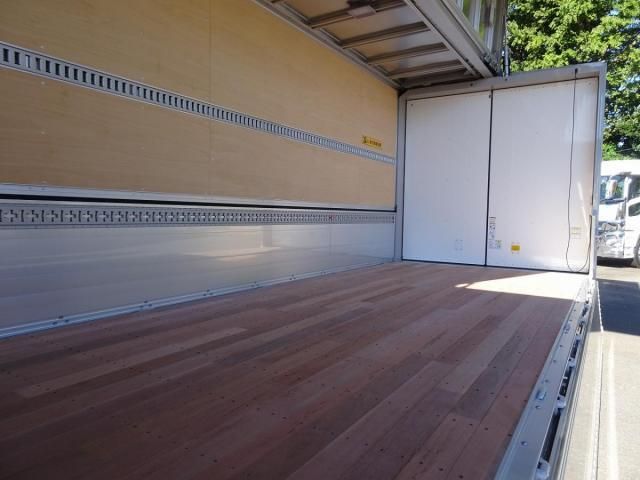 MITSUBISHI FUSOU FIGHTER 2024 Image 31