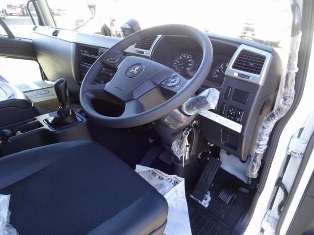 MITSUBISHI FUSOU FIGHTER 2024 Image 31