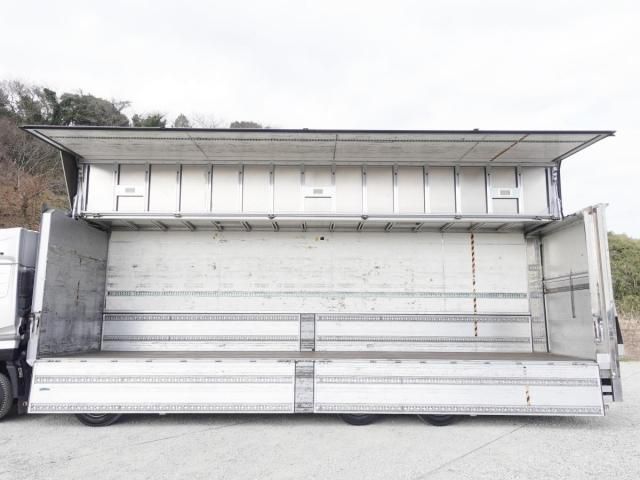 NISSAN DIESEL QUON 2013 Image 31