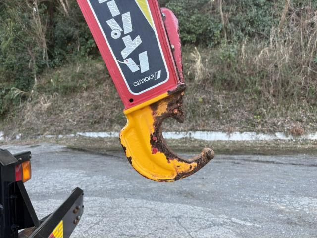 MITSUBISHI FUSOU FIGHTER 2017 Image 31