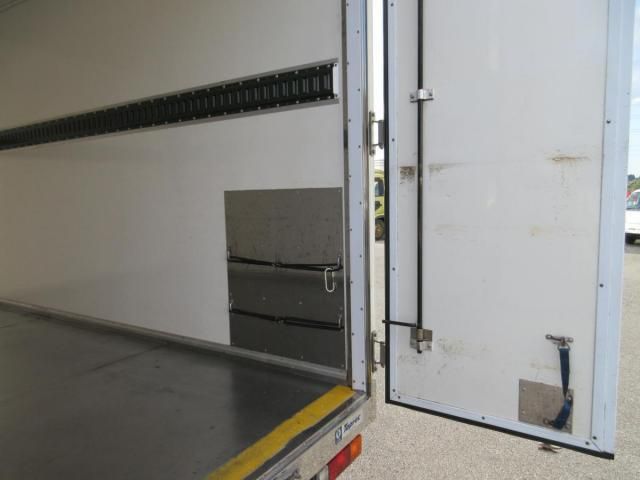 MITSUBISHI CANTER 2016 Image 31