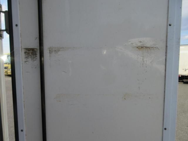 MITSUBISHI CANTER 2016 Image 31