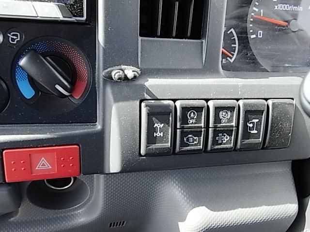 ISUZU ELF 2016 Image 31