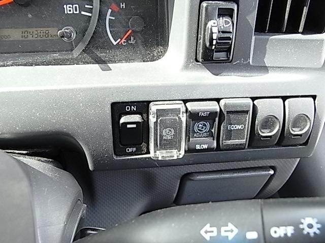 ISUZU ELF 2016 Image 31