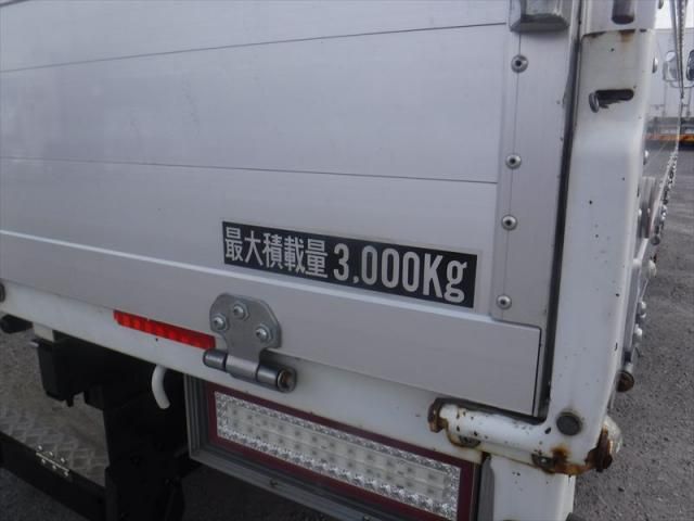 MITSUBISHI CANTER 2017 Image 31