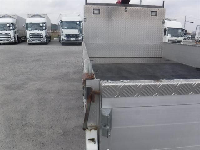 MITSUBISHI CANTER 2017 Image 31