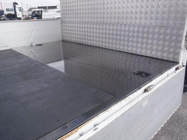 MITSUBISHI CANTER 2017 Image 31