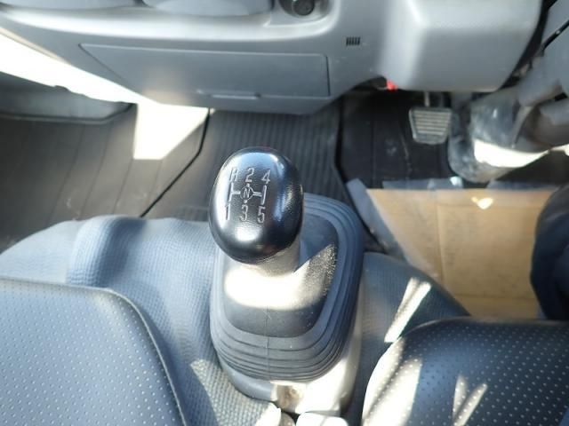 ISUZU ELF 2015 Image 31