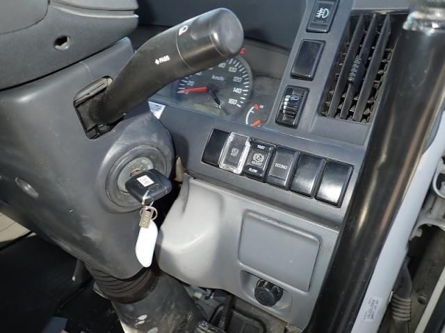 ISUZU ELF 2015 Image 31