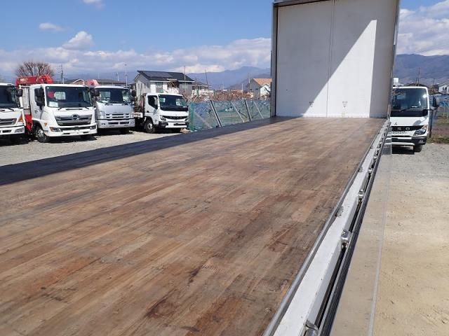 MITSUBISHI FUSOU SUPER GREAT 2018 Image 31