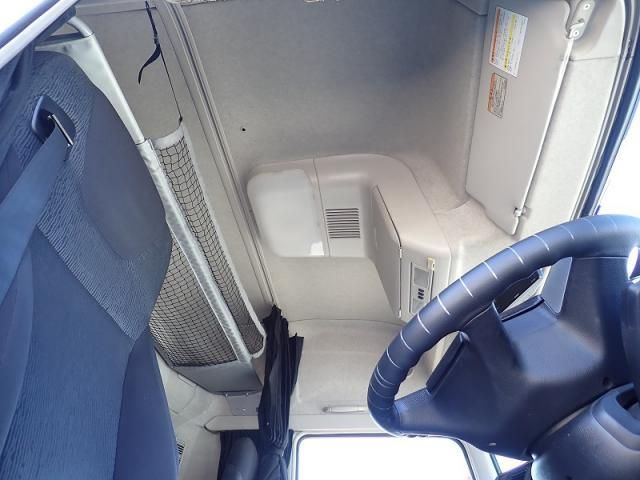 MITSUBISHI FUSOU SUPER GREAT 2018 Image 31