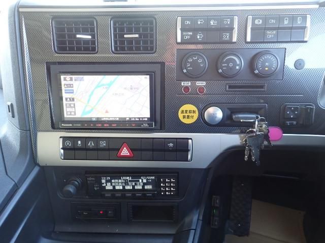 MITSUBISHI FUSOU SUPER GREAT 2018 Image 31