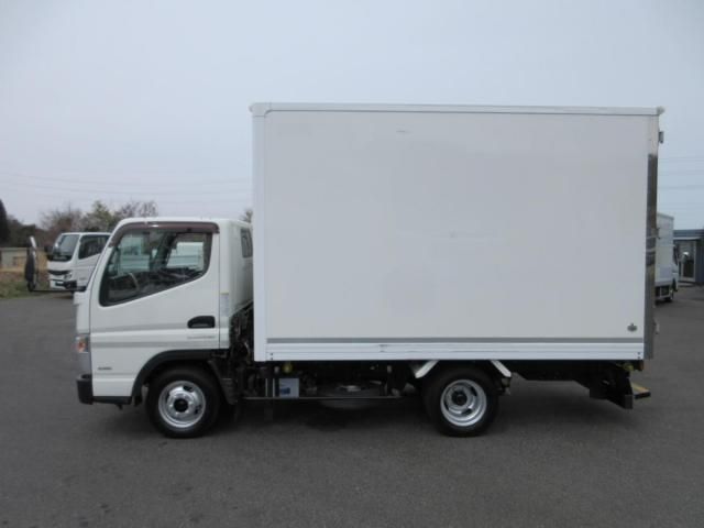 MITSUBISHI CANTER 2017 Image 31
