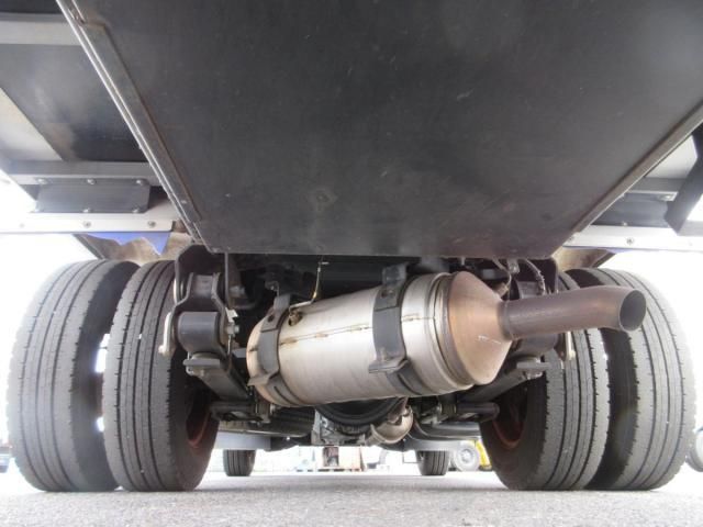 MITSUBISHI CANTER 2017 Image 31