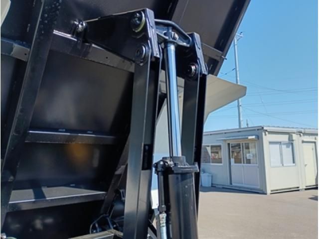 MITSUBISHI FUSOU FIGHTER 2025 Image 31